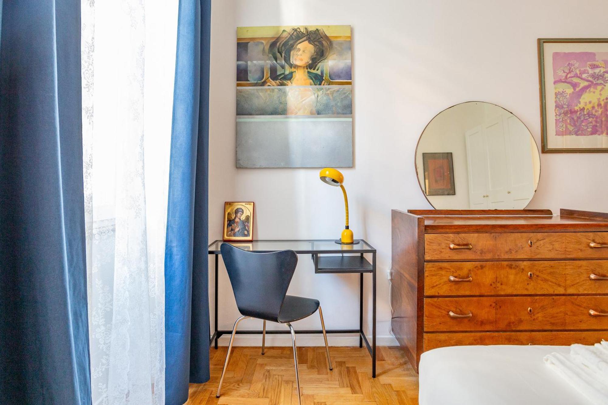 Elegantis Des Artistes Rom