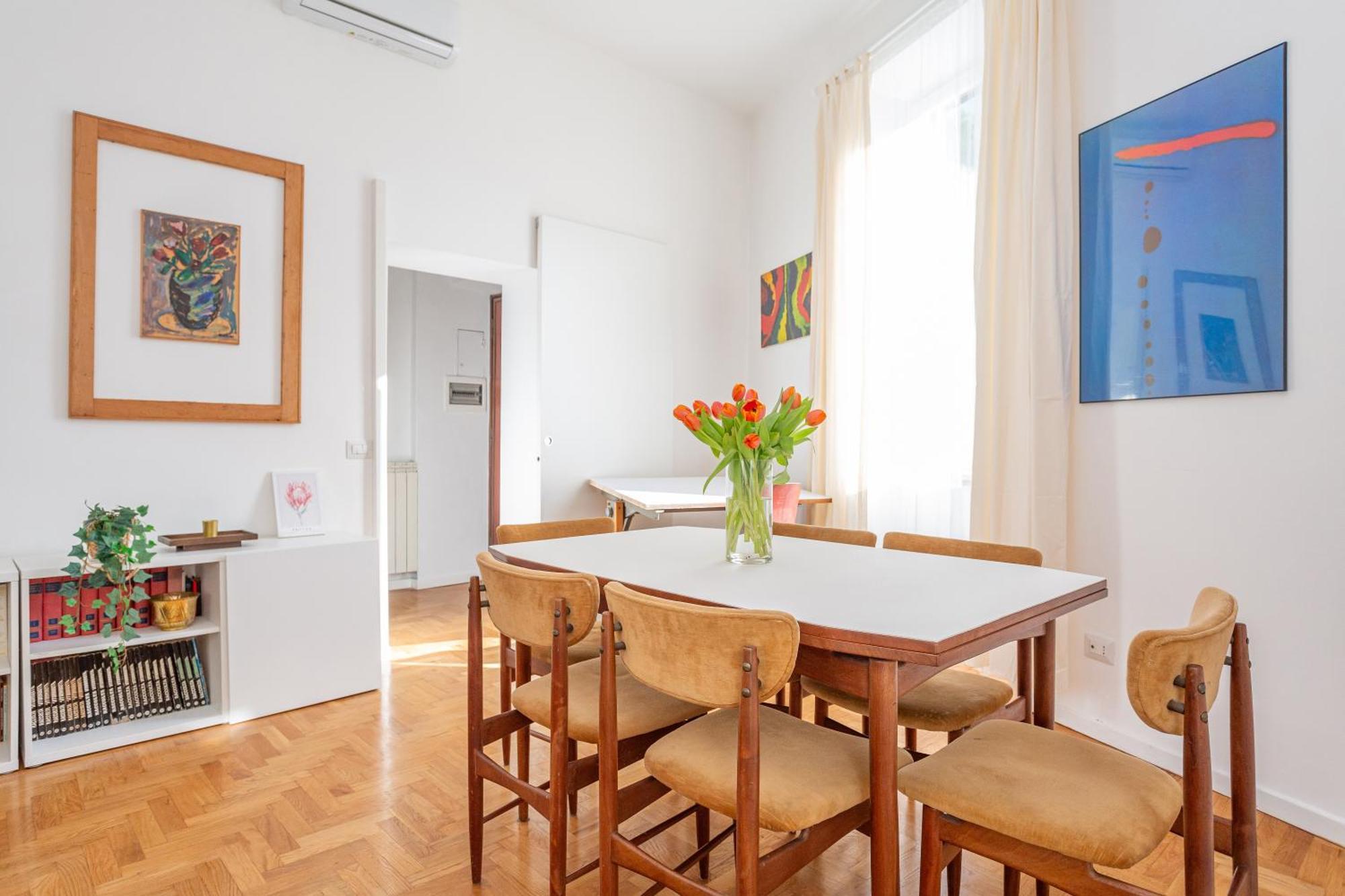 Elegantis Des Artistes Apartment *